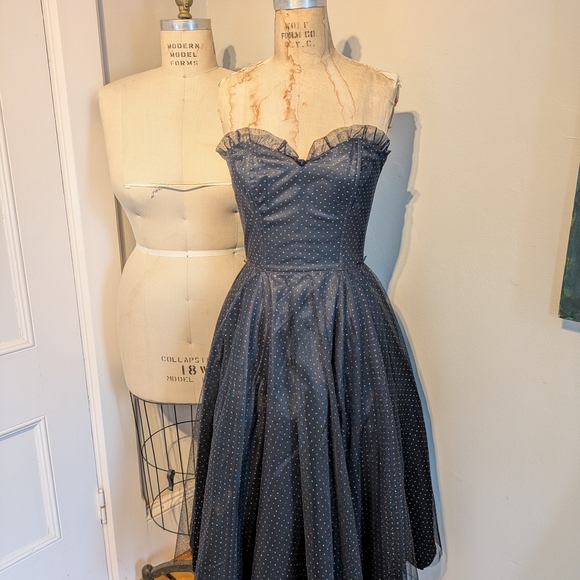 Vintage Gunne Sax Sweetheart Party Dress 80's Does 50's Size 7. Vintage Gunne Sax Sweetheart Party Dress 80's Does 50's Size 7.